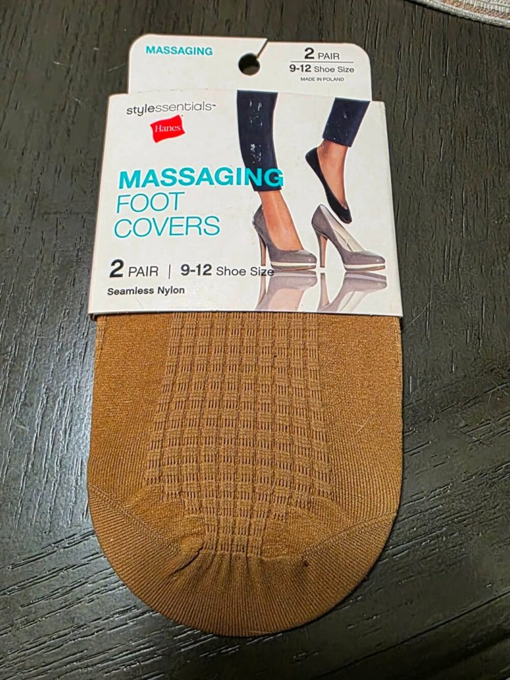 Hanes Style Essentials Massaging Foot Covers 2 Pairs Women’s Shoe Size 9-12 Tan